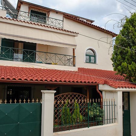 Artemis Sunrise Apartment Luaran gambar