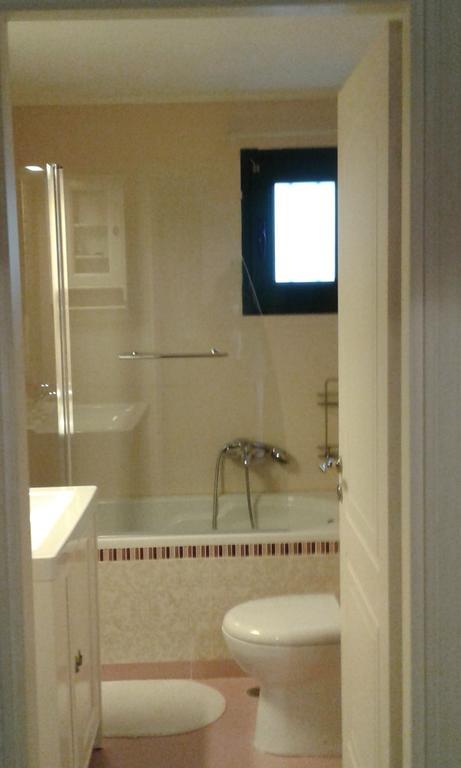 Artemis Sunrise Apartment Luaran gambar