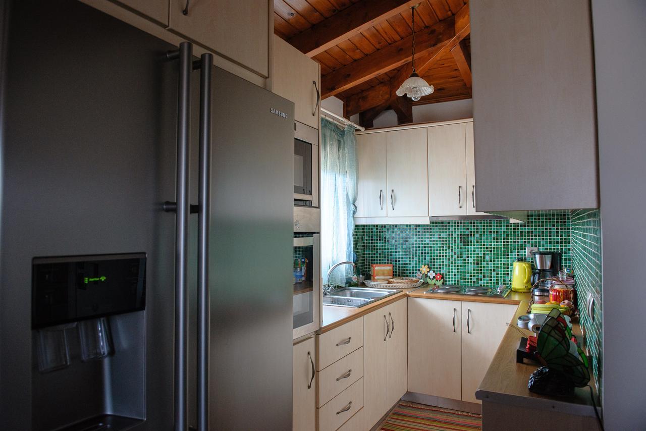 Artemis Sunrise Apartment Luaran gambar