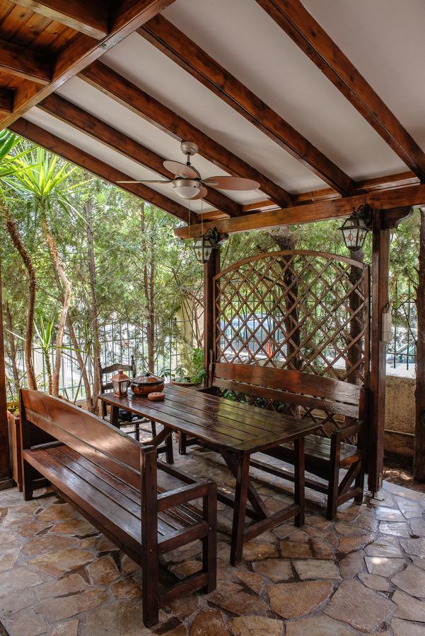 Artemis Sunrise Apartment Luaran gambar